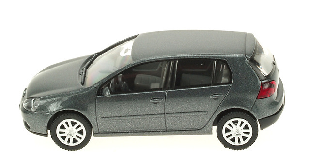 Volkswagen Golf Serie 5 - 5 puertas (2003) Wiking 1/87 Gris Oscuro Metalizado 