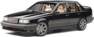 Volvo 850 (1995) Autoart 1/18 Negro 