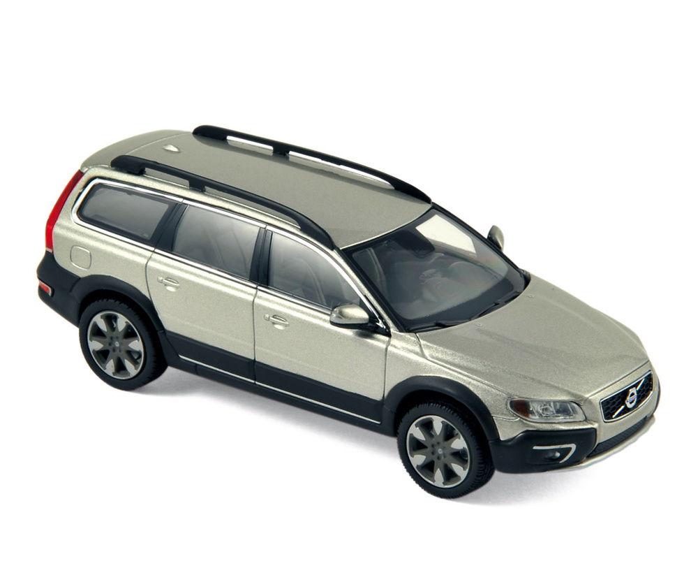 Volvo XC70 (2013) Norev 870030 1:43 