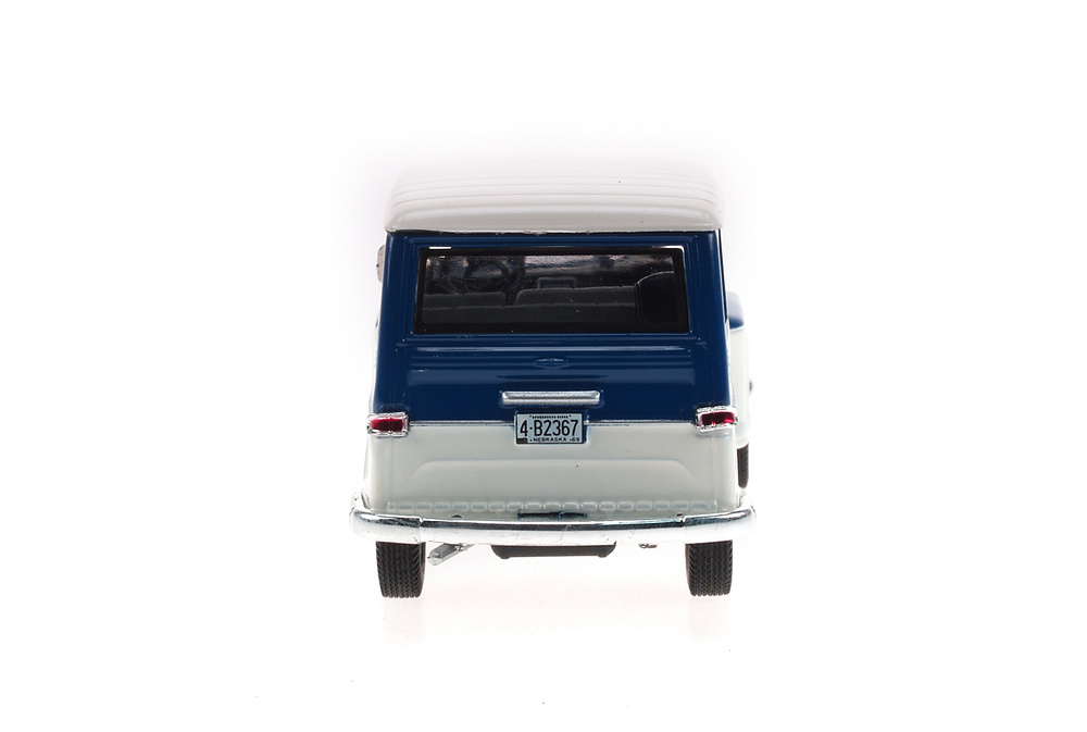 Willys Rural (1968) White Box WB092 1:43 