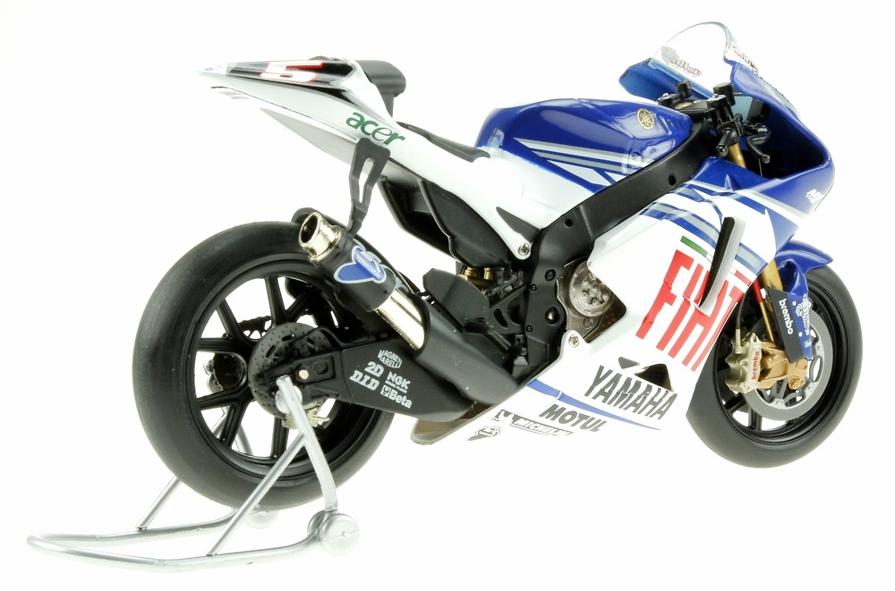 Yamaha YZR-M1 nº 5 Colin Edwards (2007) Altaya MC19 1/12 