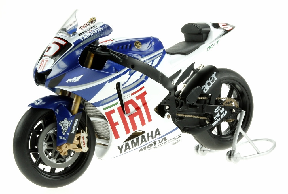 Yamaha YZR-M1 nº 5 Colin Edwards (2007) Altaya MC19 1/12 