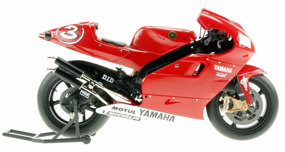 Yamaha YZR500 nº 3 Max Biaggi (2001) Altaya MC14 1/12 