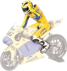 Figura de Valentino Rossi Sobre Moto GP (2006) Minichamps 1/12
