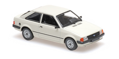 Ford Escort (1981) Maxichamps 1/43