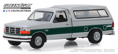 Ford F-150 XLT con caja cerrada (1996) Greenlight 1/64