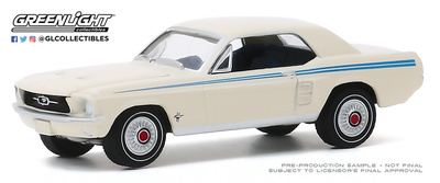 Ford Mustang "Indy Pacesseter" (1967) Greenlight 1/64