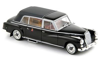 Mercedes 300D Landaulet "Ciudad del Vaticano" -W189- (1960) Norev 1/43