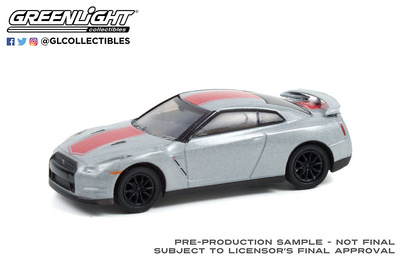 Nissan GT-R (R35) (2016) Greenlight 1/64