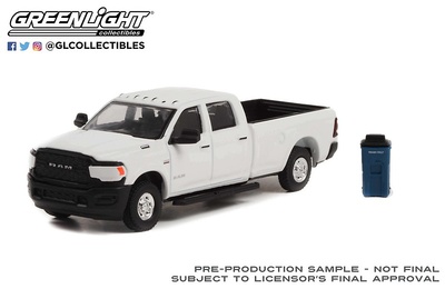 Ram 2500 Tradesman con cubo de basura (2021) Greenlight 1/64