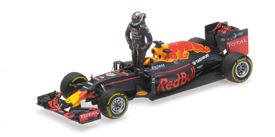 Red Bull RB12 "GP. Austria" nº 3  Daniel Ricciardo con figura (2016) Minichamps 1:43
