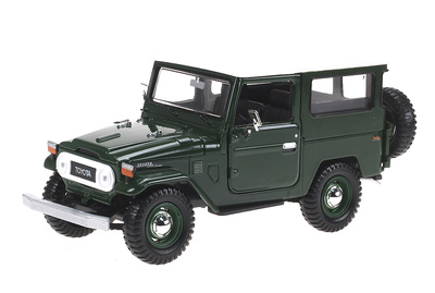 Toyota FJ 40 Soft Top (1960) Motormax 1:24