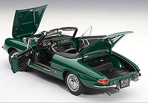 Alfa Romeo 1600 Duetto (1966) Autoart 70138 1/18 