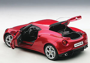 Alfa Romeo 4C (2013) Autoart 70186 1:18 