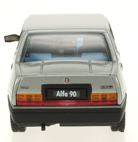 Alfa Romeo 90 (1984) Pego PG1008 1/43 