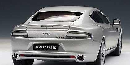 Aston Martin Rapide (2010) Autoart 70217 1/18 