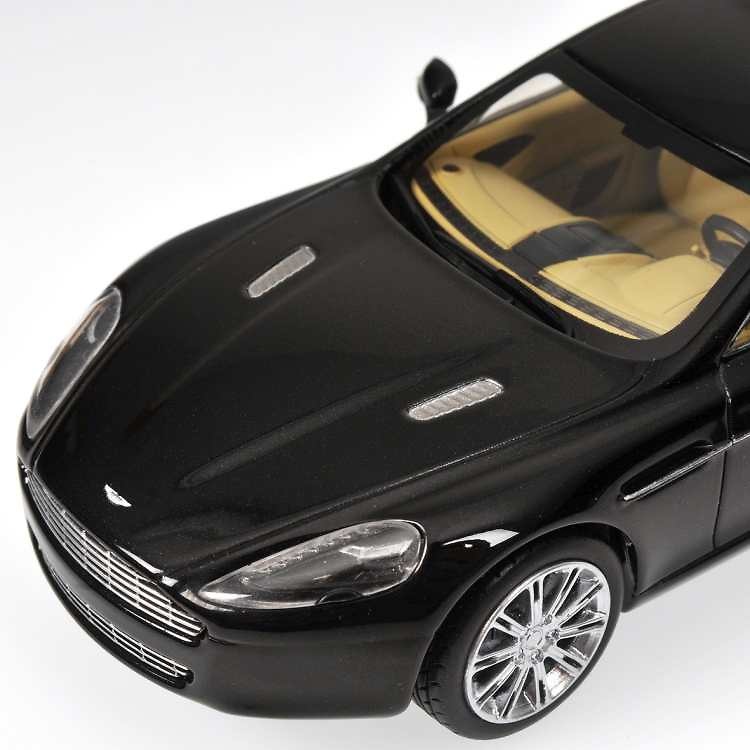 Aston Martin Rapide (2010) Minichamps 400137900 1/43 