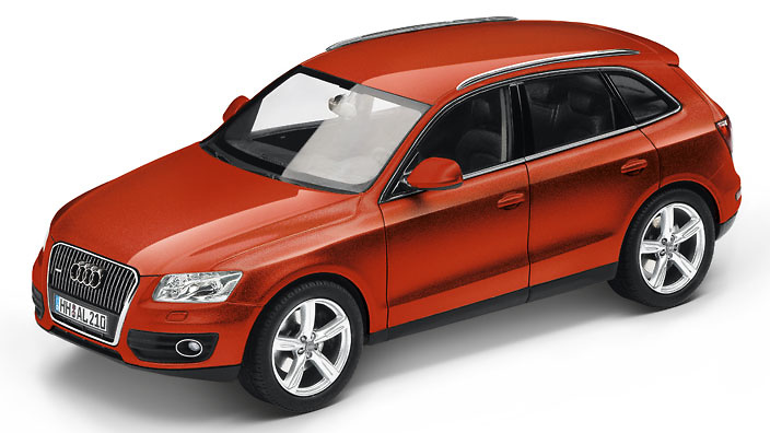 Audi Q5 (2013) Schuco 450756001 1:43 