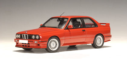 BMW M3 Evolution Sport -E30- (1990) Autoart 70561 1:18 