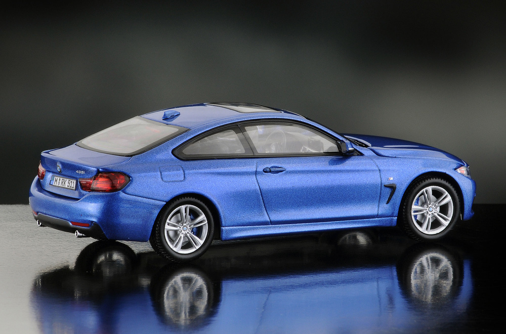 BMW Serie 4 -F32- Coupé (2014) iScale 43-0006BL 1/43 