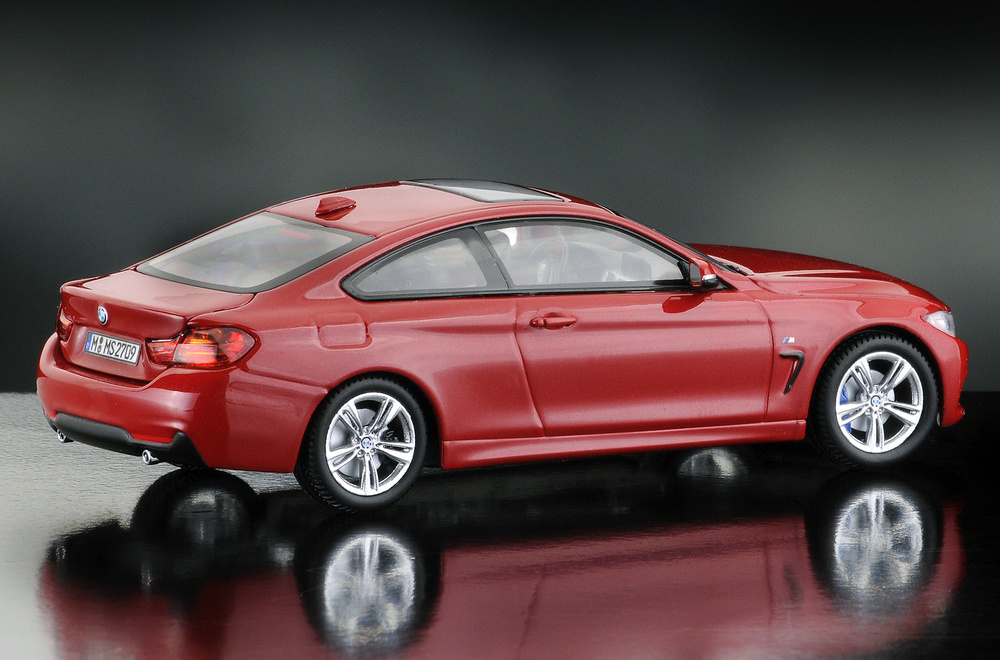 BMW Serie 4 -F32- Coupé (2014) iScale 43-0006RO 1/43 