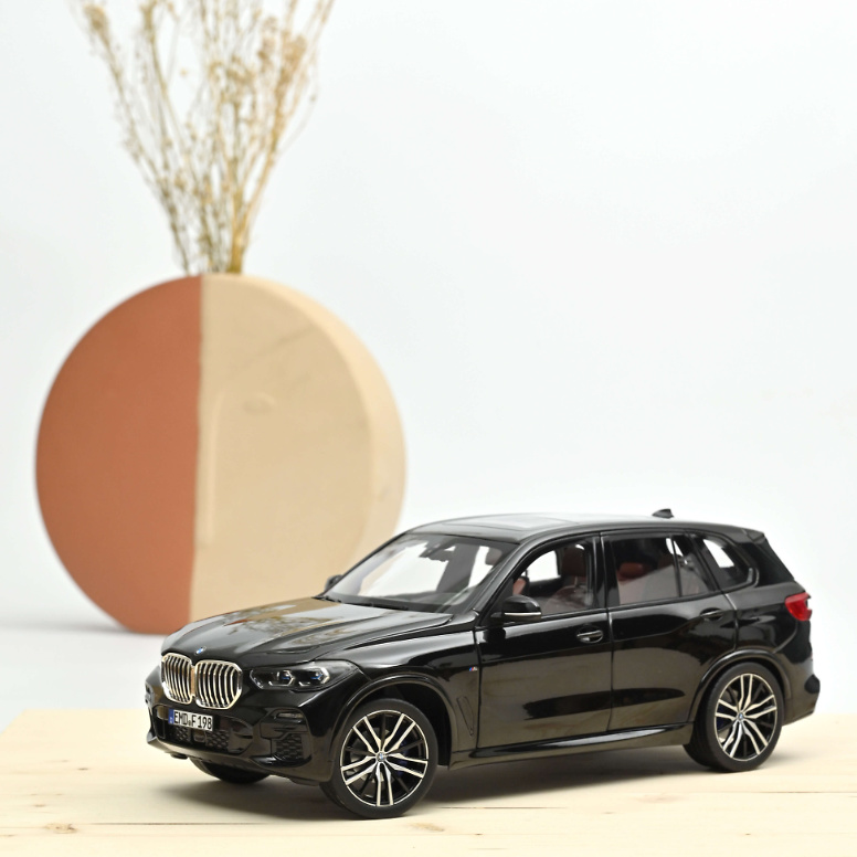 BMW ミニカー x5 1/18