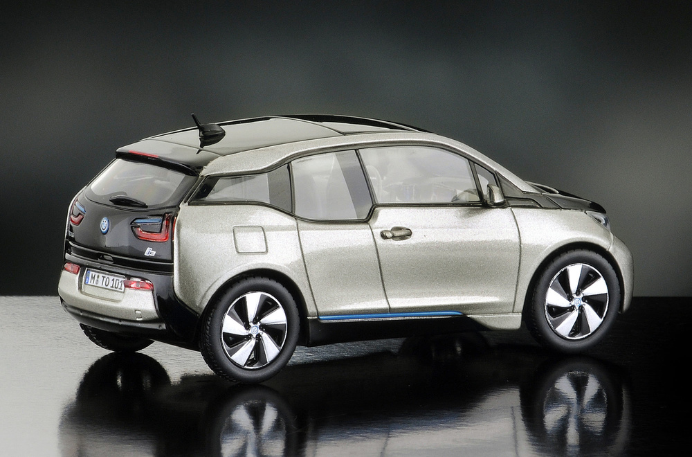 BMW i3 (2013) iScale 43-0014AS 1/43 