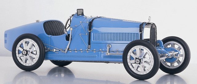 Bugatti Tipo 35 (1924) CMC M063 1/18 