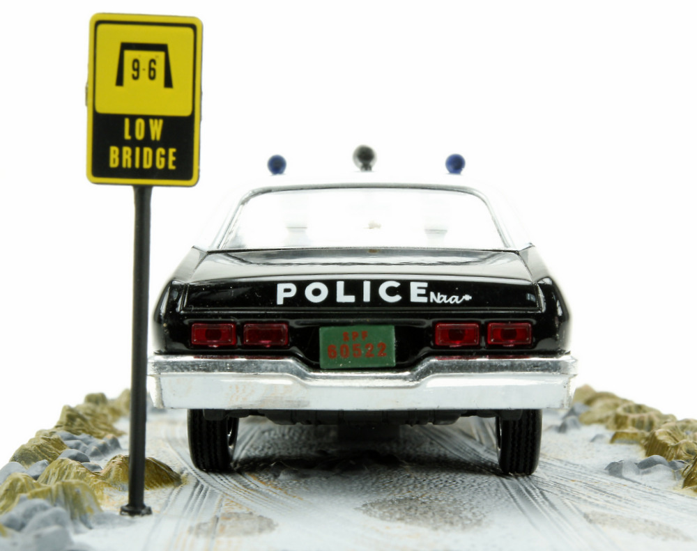 Chevrolet Nova - Policia (1965) James Bond 