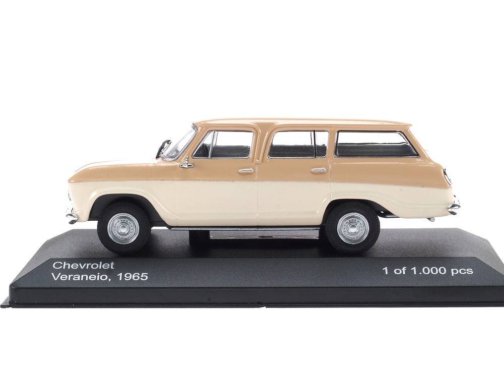 Chevrolet Veraneio (1965) White Box WB094 1:43 