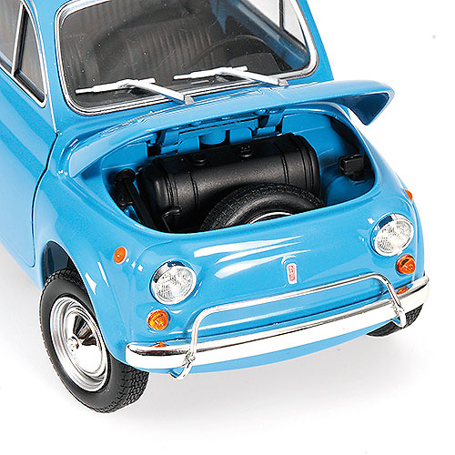 Fiat 500L (1968) Minichamps 150121600 1/18 
