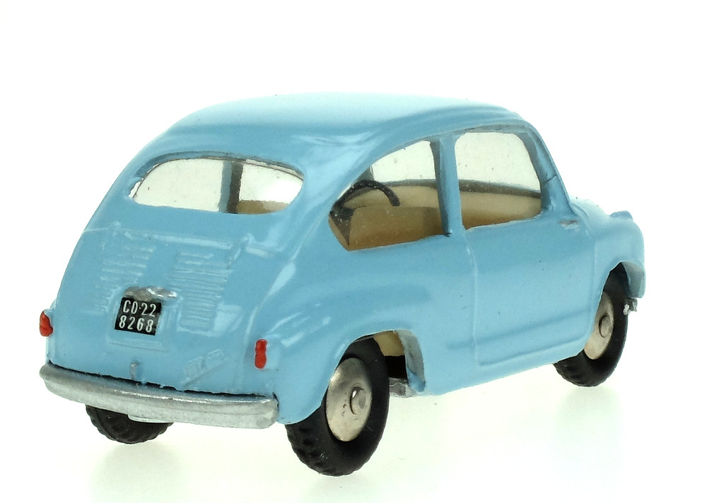Scottoys 33AP Fiat 600 (1955) Scott 1/50 Color Azul Claro