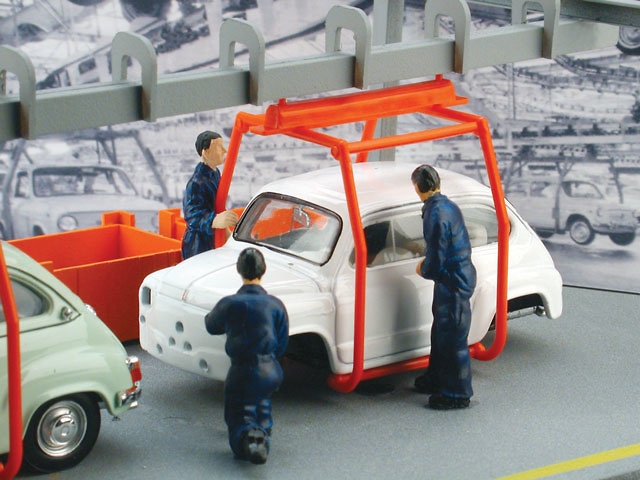 Fiat 600 x2 y cadena de Montaje (1964) Brumm AS39 1/43 
