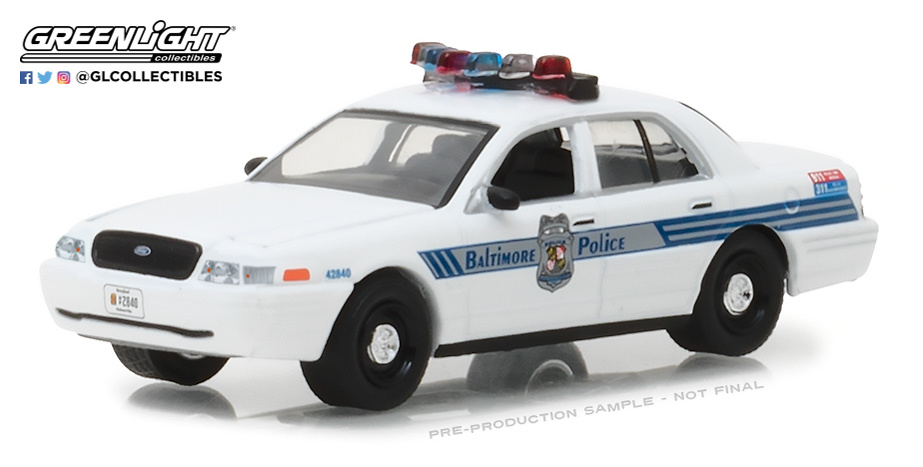 42840-D - 1-64 Hot Pursuit 27 - 2008 Ford Crown Vic Police Int - Baltimore Police 