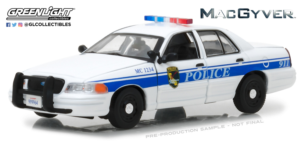 Ford Crown Victoria - Police Interceptor California Police MacGyver (2003) Greenlight 86520 1/43 