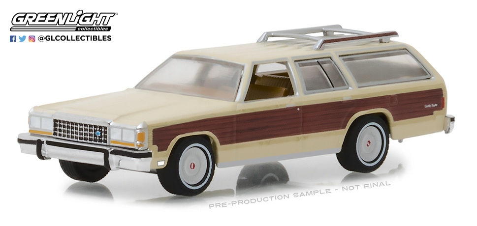 Ford LTD Country Squire (1985) Greenlight 19910-F 1/64 