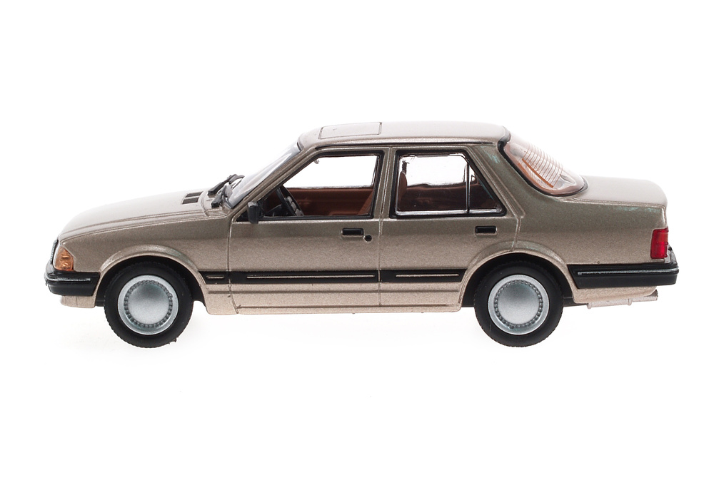 Ford Orion GL (1983) White Box WB079 1:43 