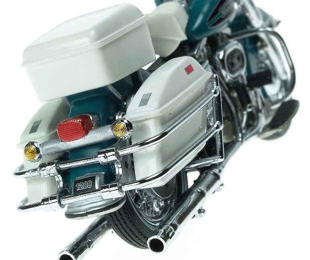 Harley Davidson Electra Glide (1972) Franklin Mint B11WC24 1/24