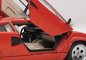 Lamborghini Countach 5000 S (1982) Autoart 1/43 