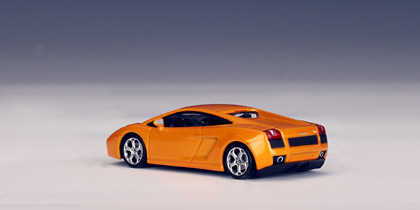Lamborghini Gallardo (2003) Autoart 20293 1/64 