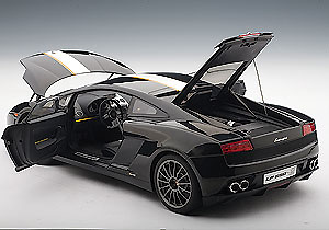 Lamborghini Gallardo LP550-2 Valentino Balboni (2009) Autoart 74631 1:18 