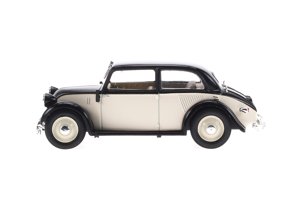 Mercedes 130 -W23- (1934) White Box WB078 1:43 