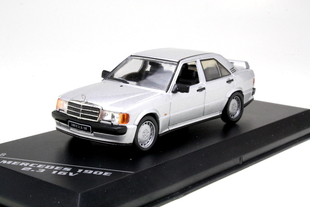 Mercedes 190E 2.3 16V (1988) White Box 1/43 