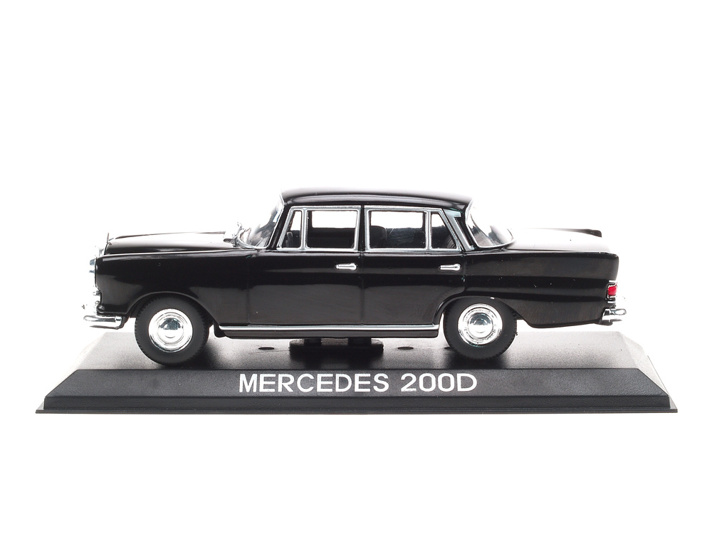 Mercedes 200D -W110- (1961) Atlas 1:43 
