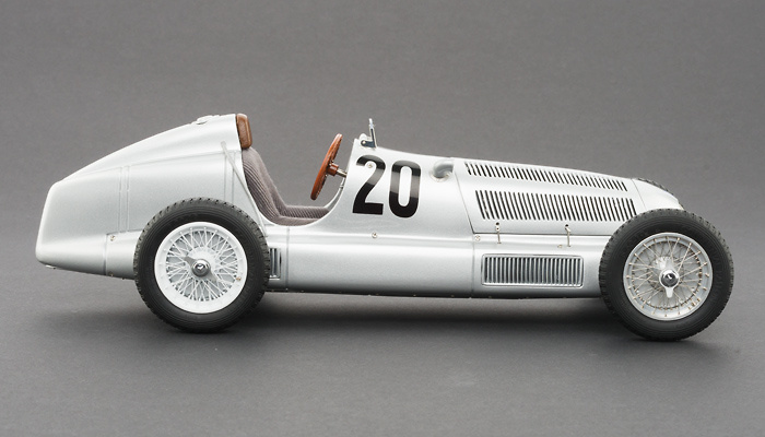 Mercedes Benz W25 Eifelrennen nº 20 M. v. Brauchitsch (1934) CMC M103 1/18 