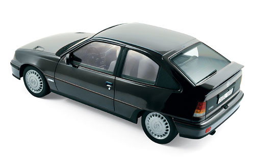 Opel Kadett E GSi (1987) Norev 183612 1:18 