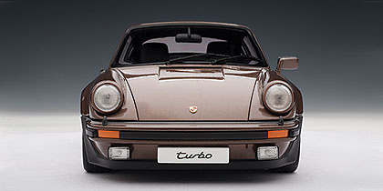 Autoart 77973 Porsche 911 3.0 Turbo -930- (1976) Autoart 1/18 Color Marrón Metalizado