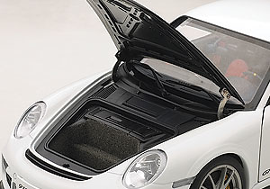 Porsche 911 GT2 RS -997- (2010) Autoart 77963 1:18 