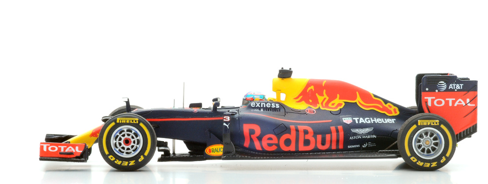 Red Bull RB12 
