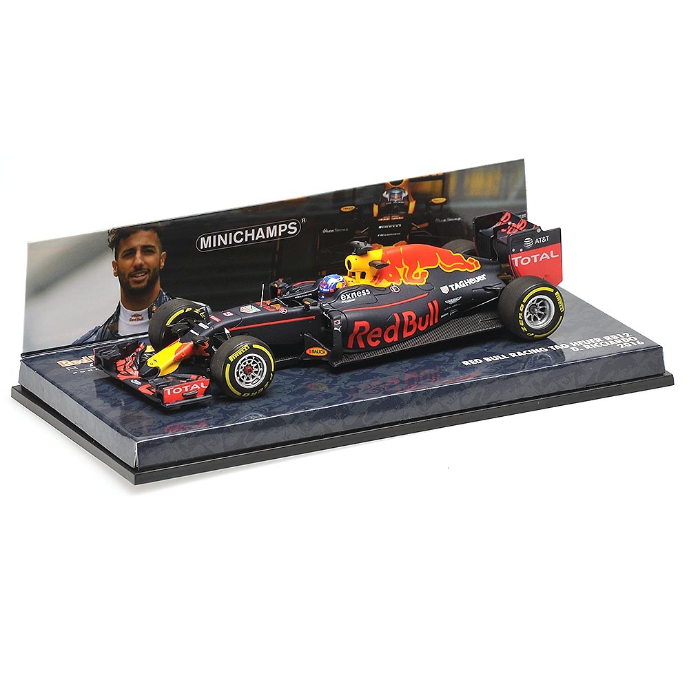 Red Bull RB12 nº 3 Daniel Ricciardo (2016) Minichamps 417160003 1:43 